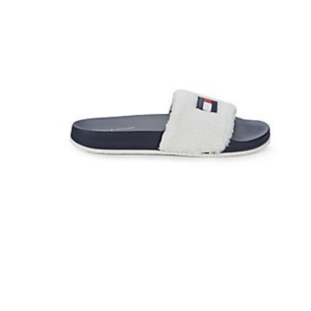 Tommy Hilfiger
Dezia Logo Faux Fur Slides
WHITE , 8